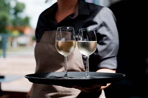 Fulltime vacature als bediening in het restaurant